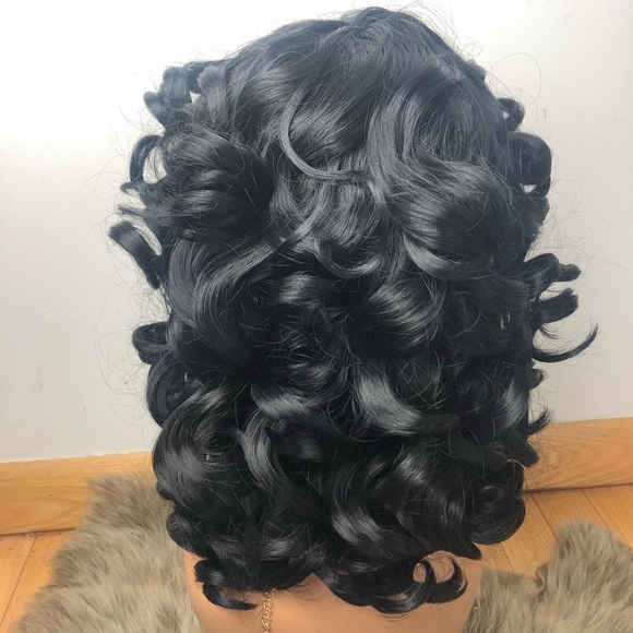 ✨Black Curly Bang full Cap Wig *NWT*✨